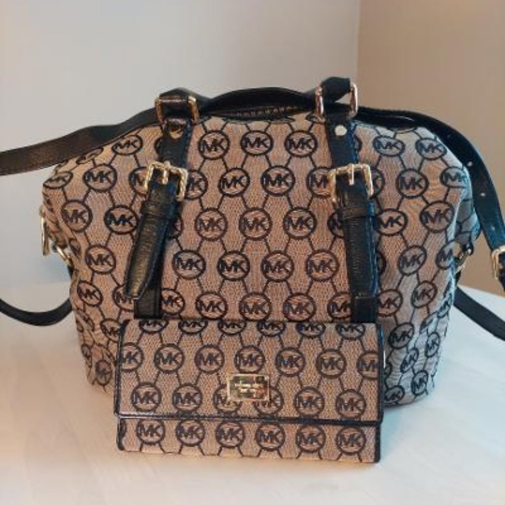 MK Large Bedford Black Jacquard Purse w/ Wallet